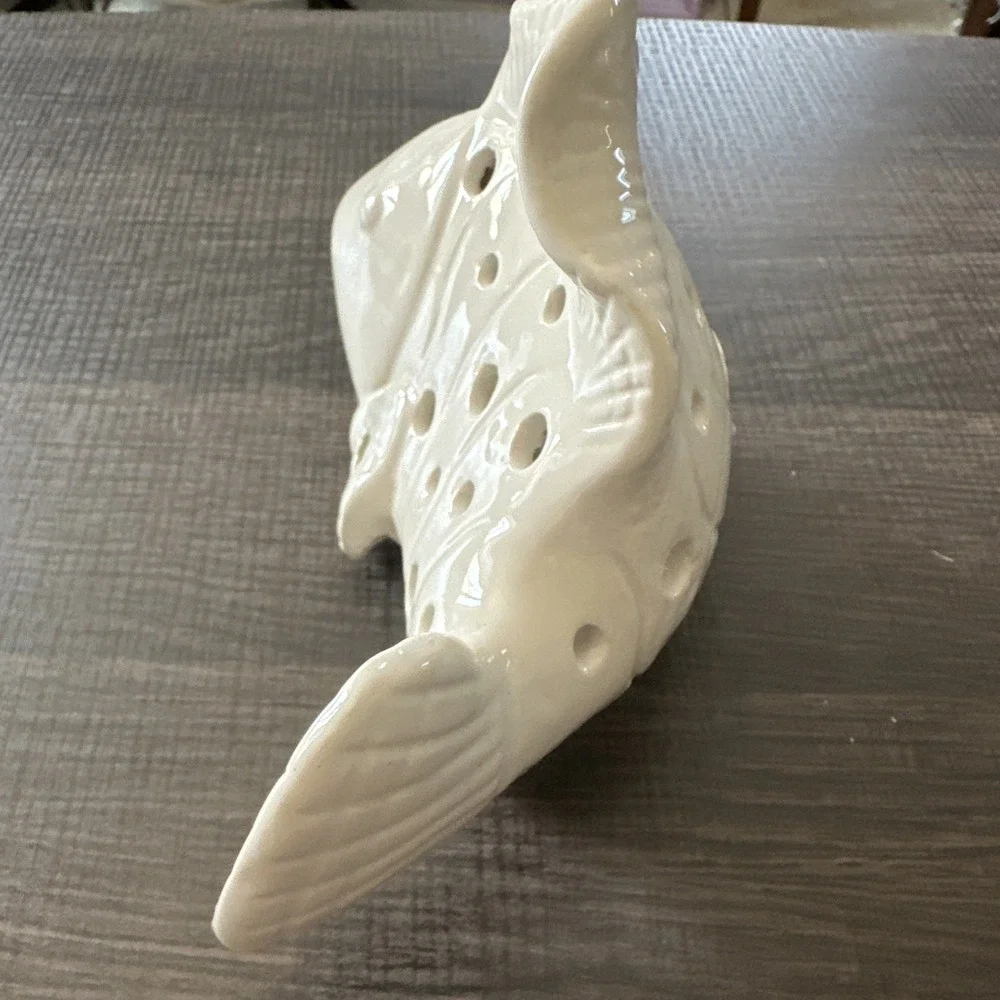 Fish White Matte Bisque Ceramic Sachet Holder Decor